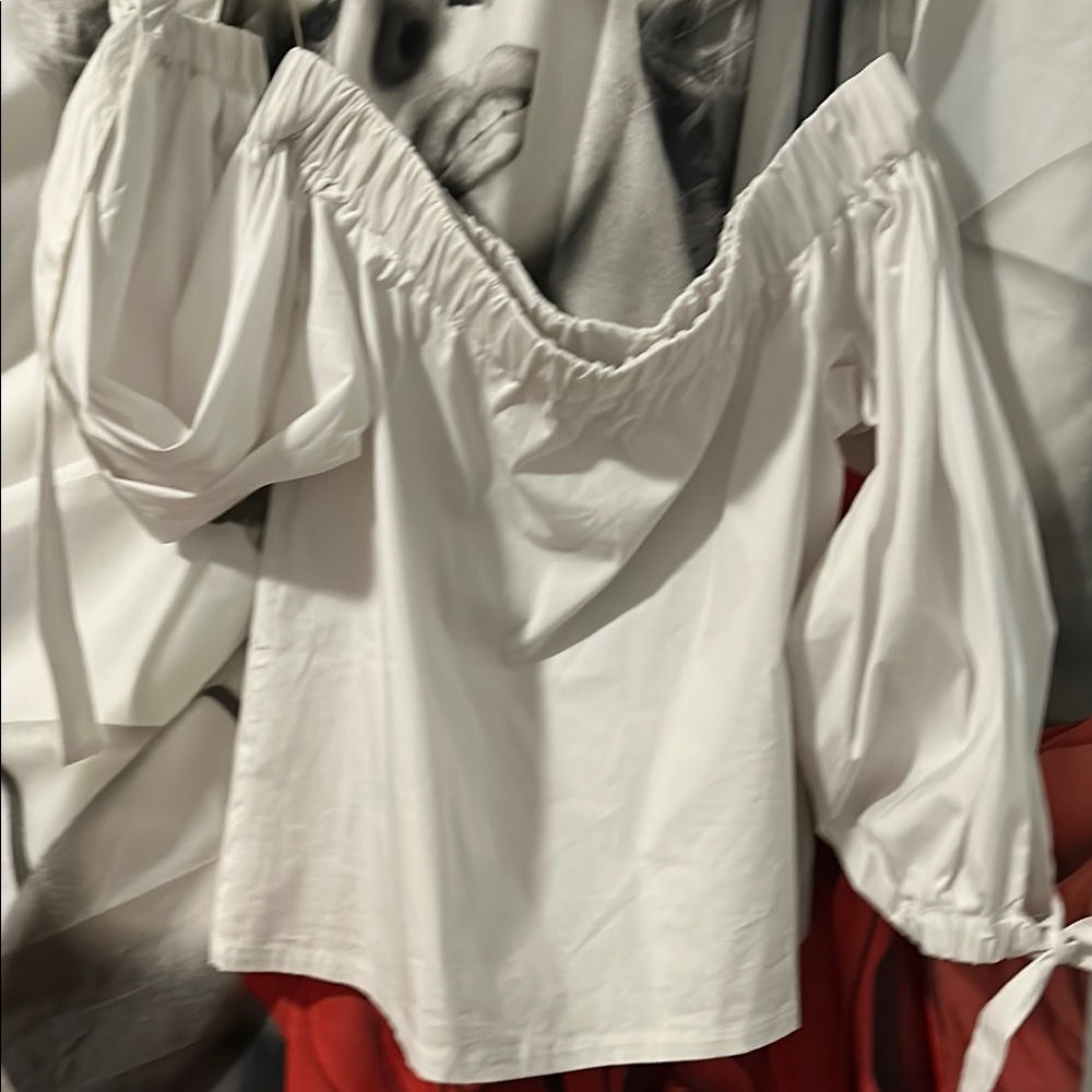 Cream Puff Sleeve Blouse with Ruched Relaxed Fit